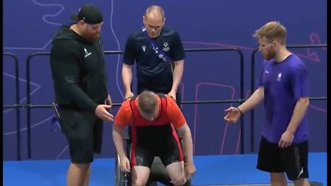 Aegir Olafsson sitzt seit seiner Kindheit im Rollstuhl. Bei den Special Olympics World Games tritt er trotzdem im Gewichtheben an und sorgt für einen Gänsehautmoment.