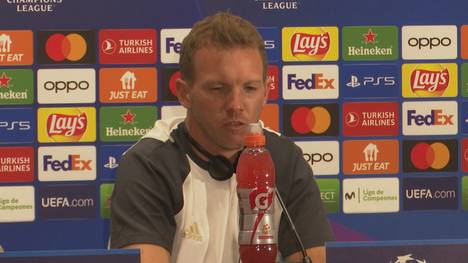 Bayern-Trainer Julian Nagelsmann über seine Zeit bei dem Rekordmeister seitdem Robert Lewandowski zum FC Barcelona wechselte. 