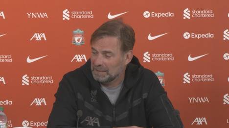 Liverpool-Trainer Jürgen Klopp könnte zum zweiten Mal die Premier League gewinnen. Dabei hofft er auf die Unterstützung der Reds-Legende Steven Gerrard, der als Trainer mit Aston Villa auf Manchester City trifft.