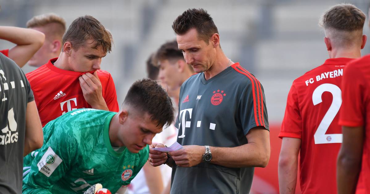 Klose This Is Why Tobias Schweinsteiger Didn T Join My Staff