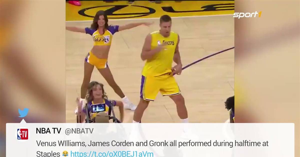 Nba Hier Werden Venus Williams Und Rob Gronkowski Zu Cheerleadern