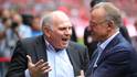 Karl-Heinz Rummenigge (r.), hier in der Diskussion mit Uli Hoeneß (l.), hatte Trainer Niko Kovac in den vergangenen Wochen keine Job-Garantie ausstellen wollen