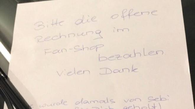 Thiago Prellt Rechnung Im Bayern Fanshop Juan Bernat Verrät Ihn